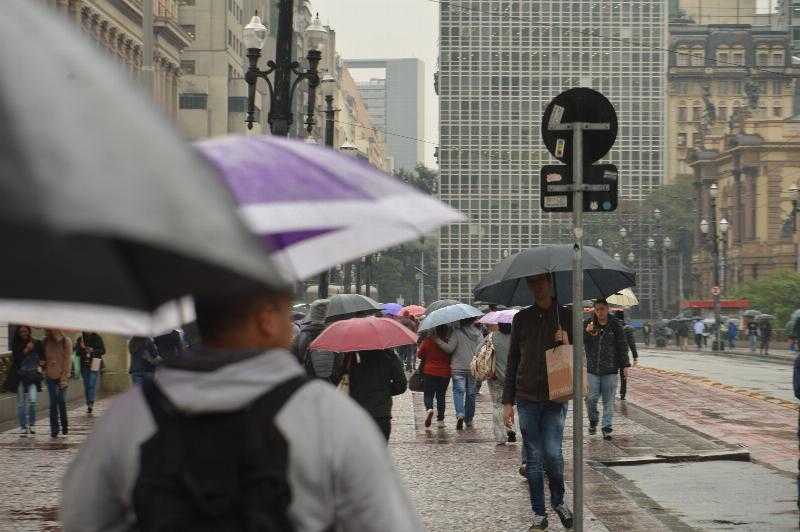 Дожди вновь вызвали дефицит электроэнергии и воды в Сан-Паулу