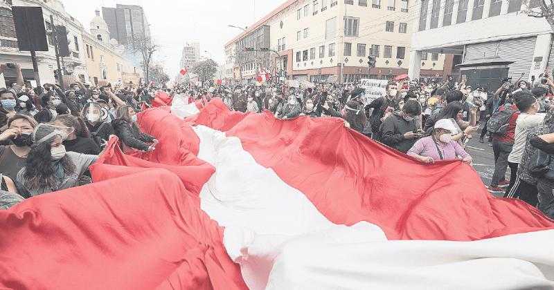 Возродить институты демократии, Франсиско Сагасти