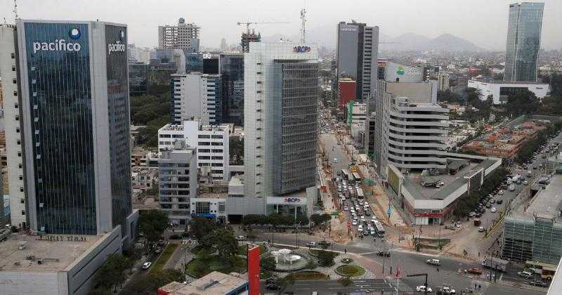 Contexto económico y empleo en el Perú, rumbo al abismo?, by Fernando Cuadros Luque