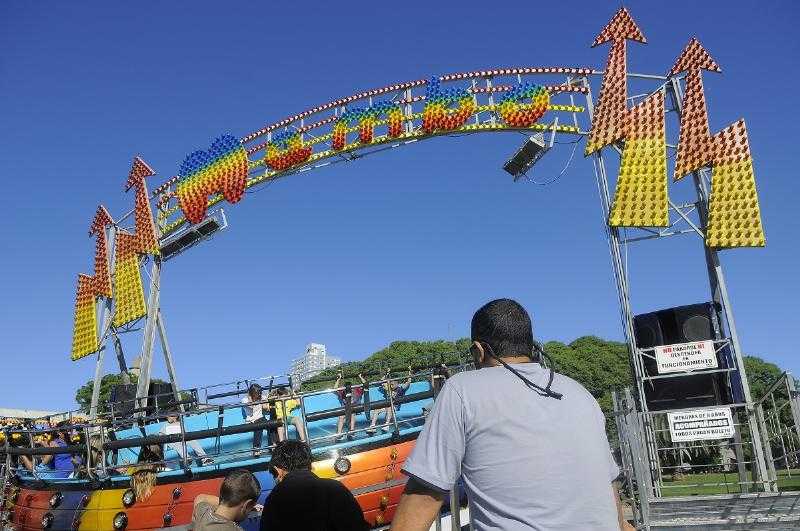 Полиция расследует инцидент в парке развлечений Parque Rodó; офицер не запер оружие