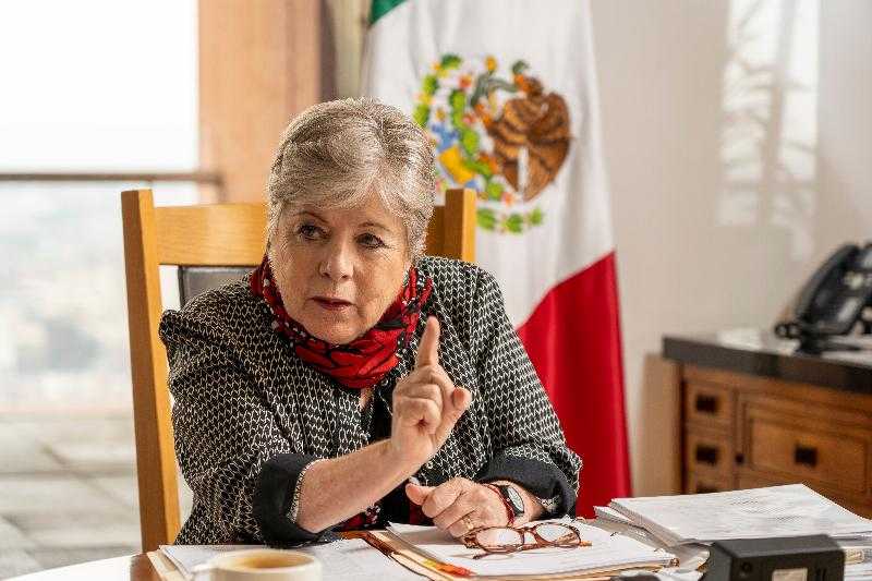 Алисия Барсена, министр иностранных дел Мексики: "Даже в худшие моменты диктатуры Пиночета или Виделы посольство не штурмовали так, как в Эквадоре".
