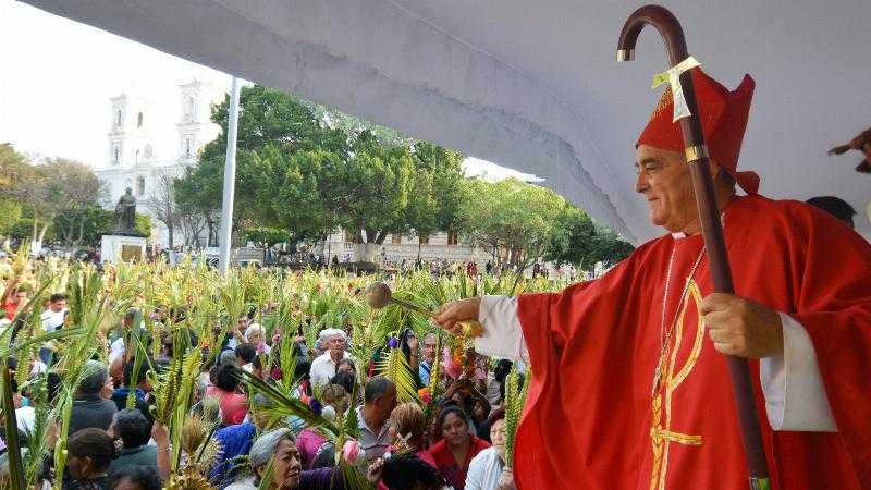 Мексиканская церковь ожидает объяснений епископа Рангеля