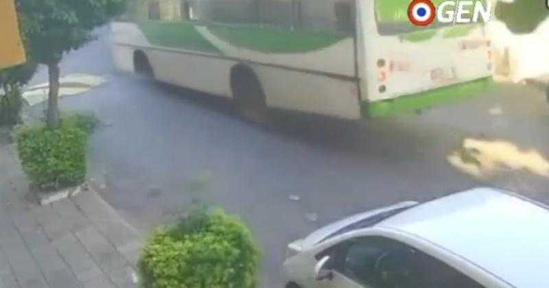 Женщина погибла в автобусе линии 56, водитель скрылся