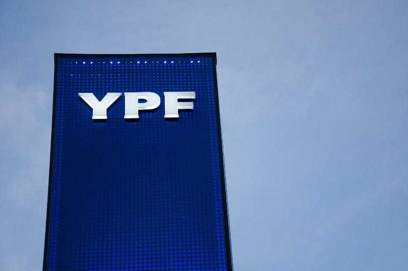 YPF ожидает принятия закона о базах, чтобы разблокировать многомиллионные инвестиции в экспорт сжиженного газа.