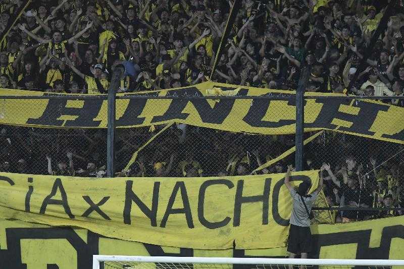 La Barra Amsterdam de Peñarol требует «Правосудия для Начо», болельщика, погибшего на Campeón del Siglo