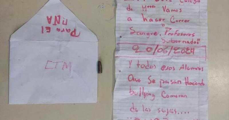 Письмо с угрозами, найденное в школе Арегуа: "Мы заставим кровь бежать".