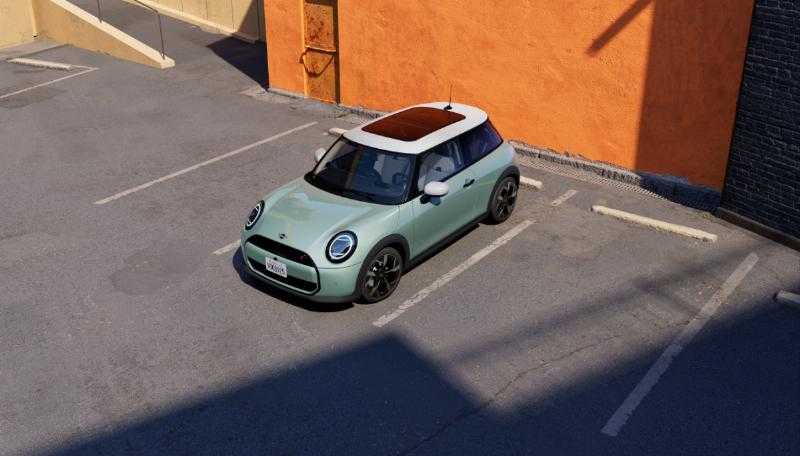 Мировая премьера пятого поколения MINI Cooper состоится в Чили.