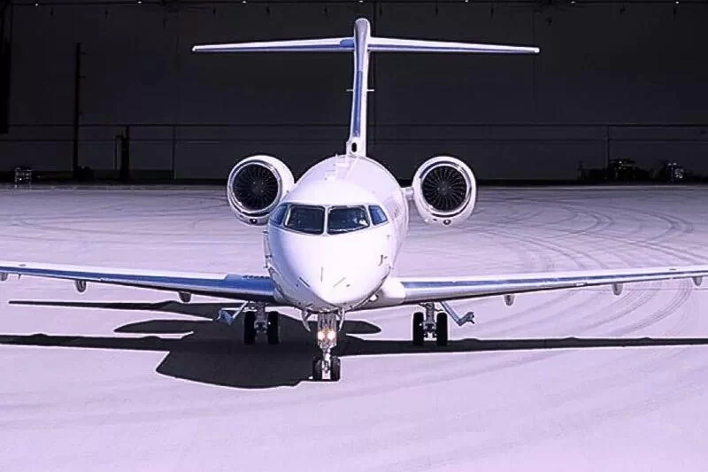 Как выглядит Challenger 300, самолет, разбившийся в аэропорту Сан-Фернандо?