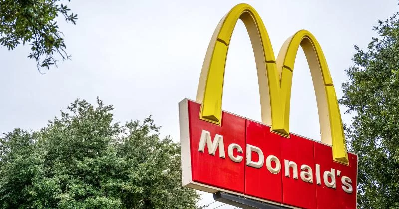 McDonald's - последняя компания, отказавшаяся от целей в области разнообразия