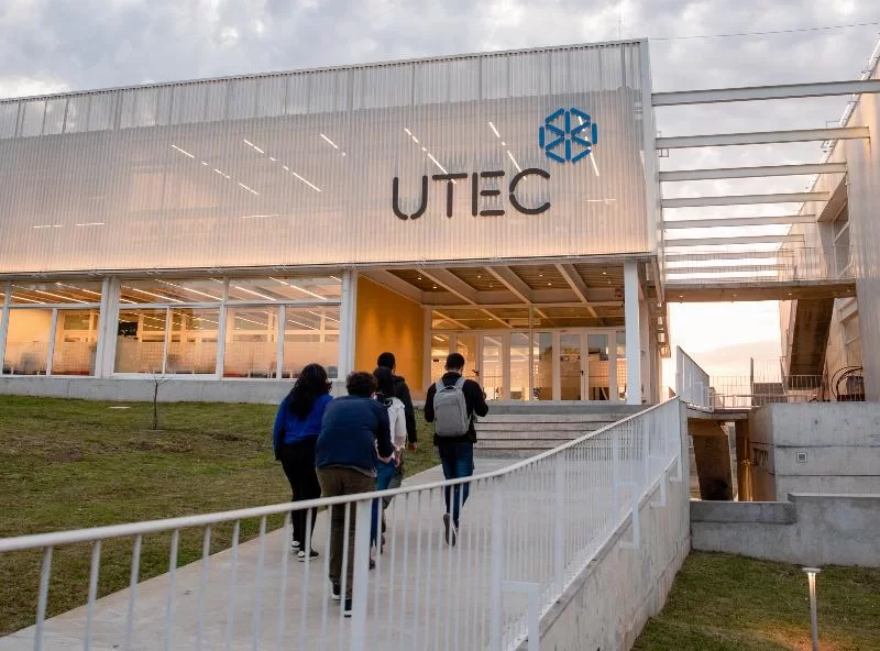 UTEC открывает вакансию с зарплатой более 70 000 песо за 40 часов в неделю: как подать заявку