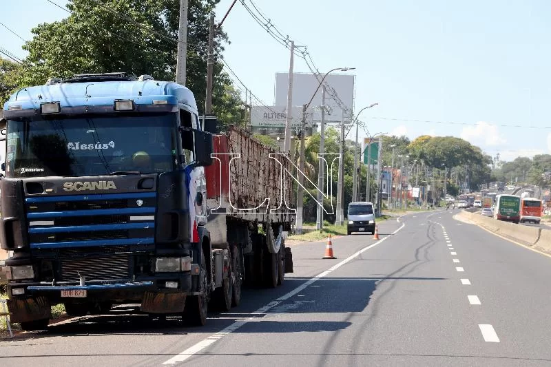 Мобилизация в Капиате против повышения платы за проезд и автомобильных прав