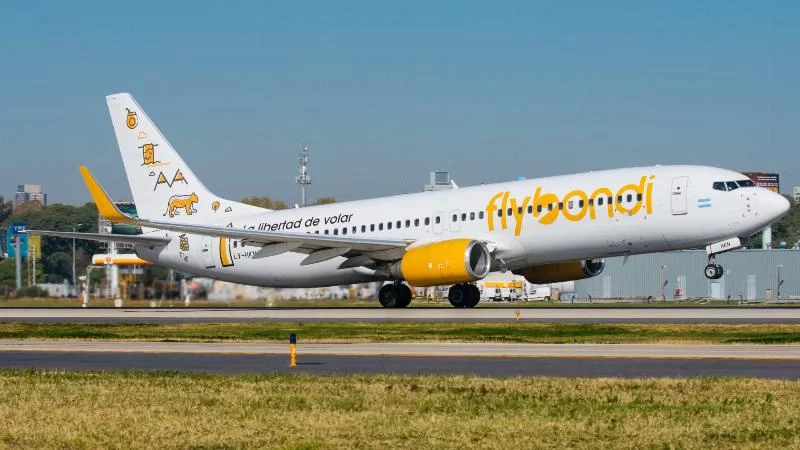 Flybondi пополнила свой парк пятым арендованным самолетом: он прибыл из Литвы.