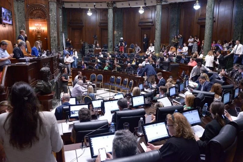 La Ciudad de Buenos Aires también suspendió las primarias para este año