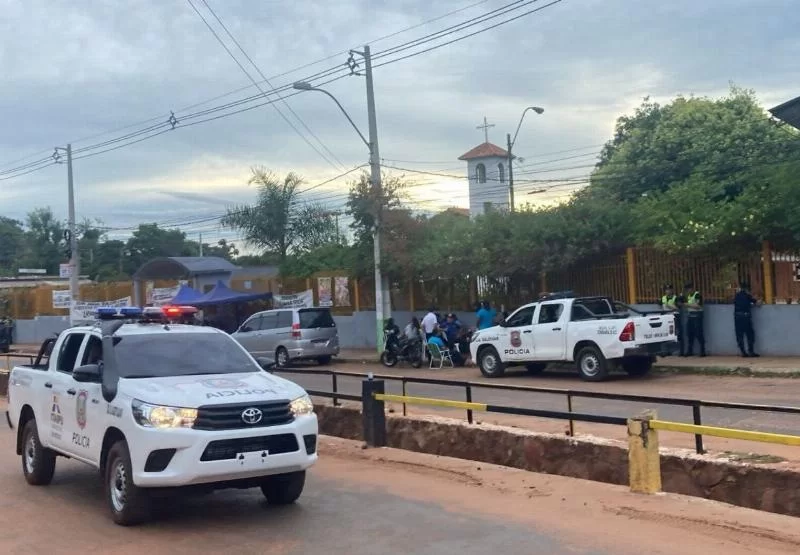 В приходской школе имени Х. Аугусто Салдивара назначен новый священник и предписано вмешательство