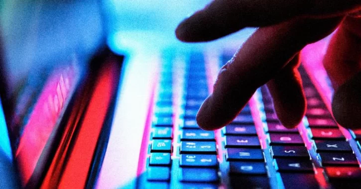 Палата представителей приняла двухпартийный законопроект о борьбе с явными фальшивками и отправила его на подпись Трампу